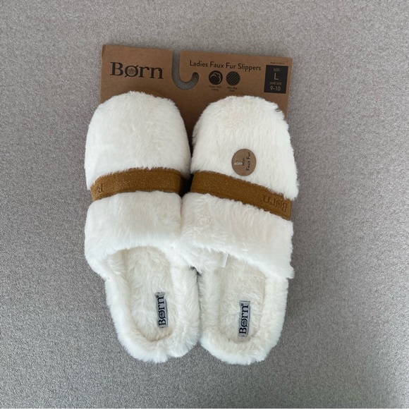 Ladies Faux Fur Slippers Size Large (9-10) - Picture 2 of 3